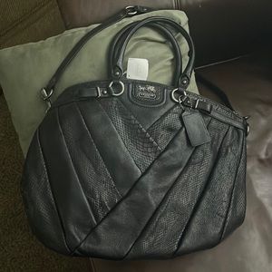 NEW Coach diagonal python leather Lindsey